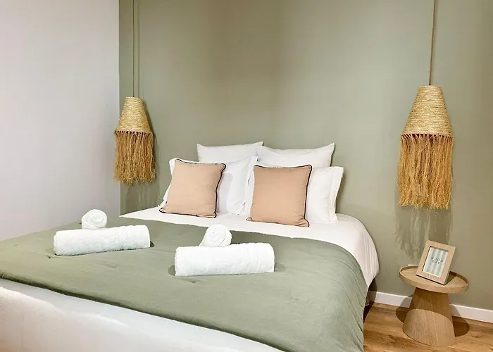 Le Cocoon, 5 Min Du Port Apartment *