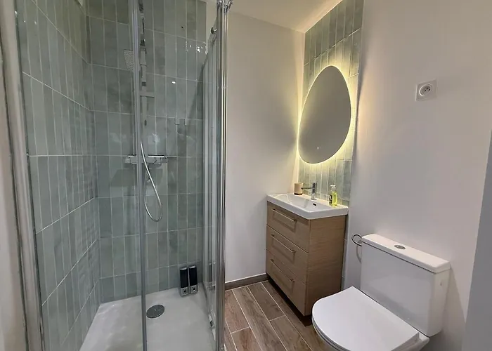 Le Cocoon, 5 Min Du Port Apartment *